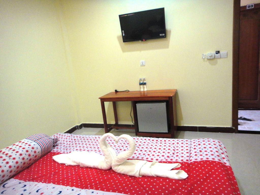 Khemra I Guesthouse Kampot Quarto foto