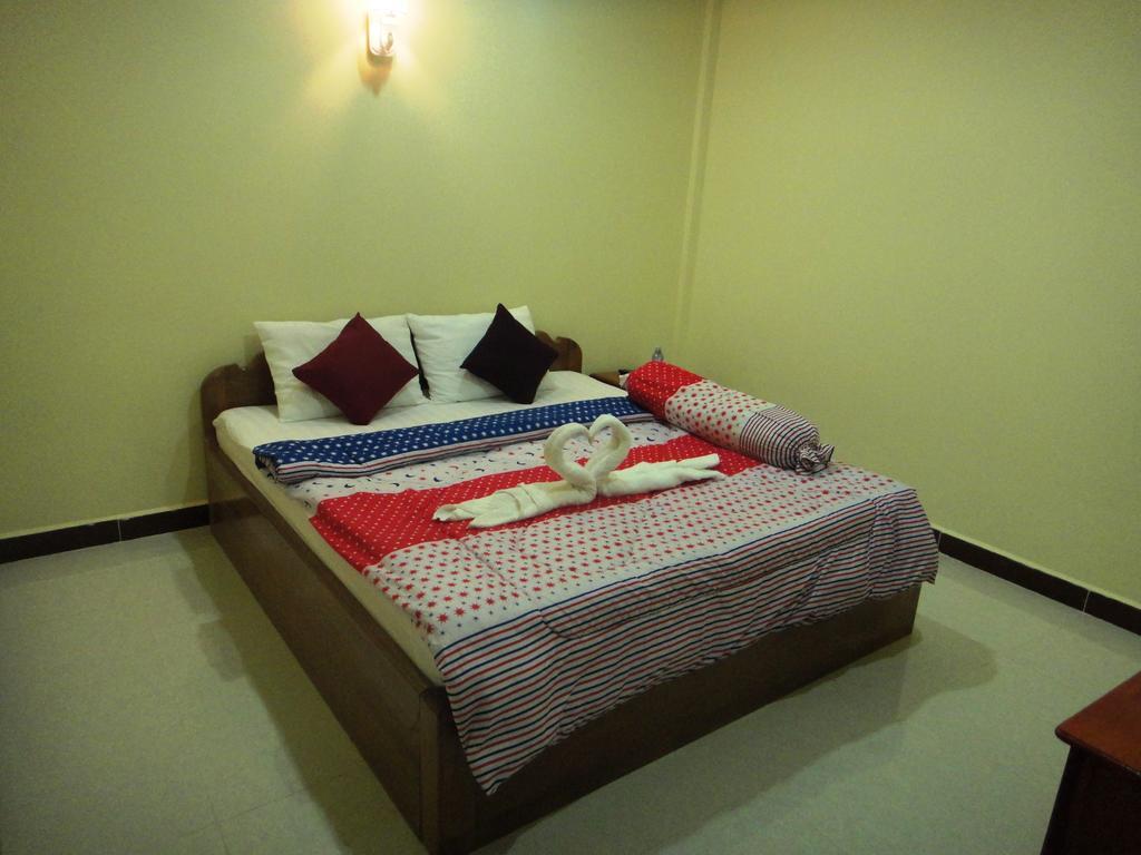 Khemra I Guesthouse Kampot Quarto foto